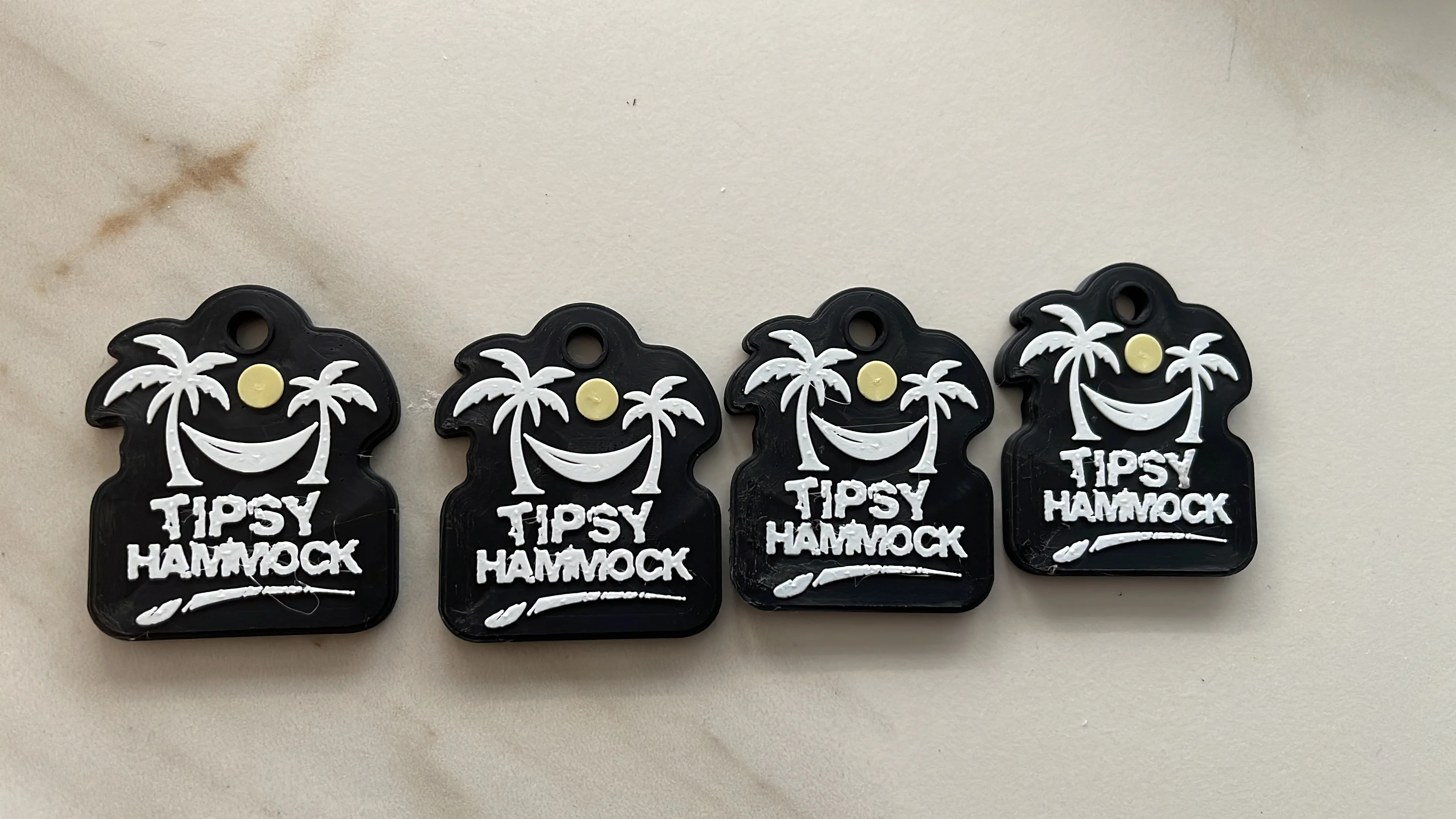 Llaveros personalizados con tecnología RFID/NFC para Tipsy Hammock